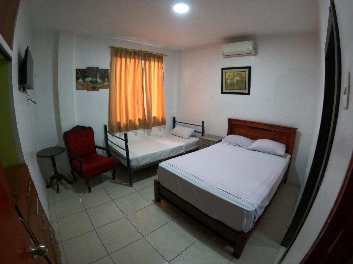 Hostal El Naufrago 1 Manta Luaran gambar