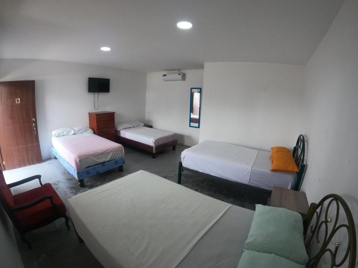 Hostal El Naufrago 1 Manta Luaran gambar